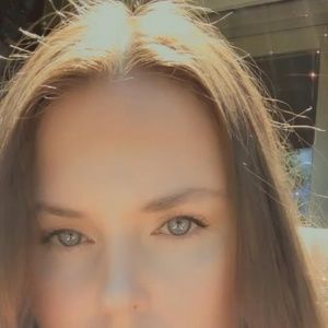 Meet your Posher, Alexandra